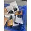 Image 4 : TRAY OF NEW  TRIGGER LOCKS WITH KEYS