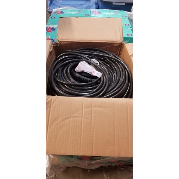 AS NEW HEAVY DUTY 200FT INDOOR OUTDOOR 3 WIRE GROUNDED ELECTRICAL CORD, BLACK 12AWG