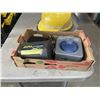 Image 2 : 40V LITHIUM BATTERY, FIREFIGHTER HELMET, CD PLAYER, ETC