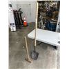 Image 1 : SHOVEL AND SLEDGE HAMMER