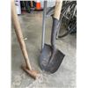 Image 2 : SHOVEL AND SLEDGE HAMMER