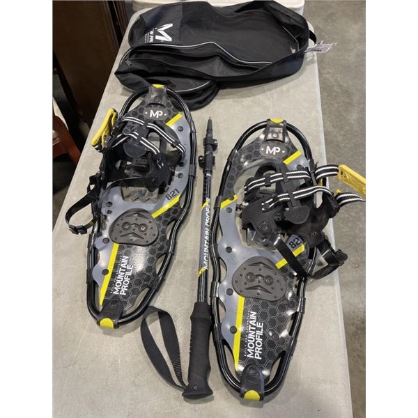 MOUNTAIN PROFILE 821 SNOWSHOES AND WALKING STICK
