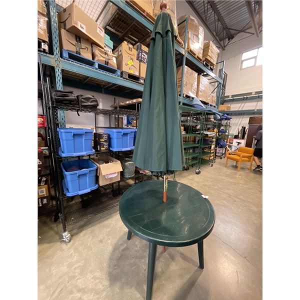 PLASTIC ROUND PATIO TABLE AND WOODEN TEAK FRAMED UMBRELLA