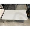 Image 3 : 4FT FOLDING PLASTIC TABLE
