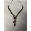 Image 2 : VINTAGE RED AND WHITE STONES NECKLACE
