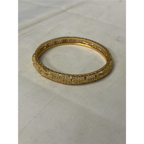 HAND CRAFTED 22K GOLD PLATED BANGLE 2.5" DIAMETER UNMARKED, EXCELLENT CONDITION