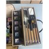 Image 5 : NEW LEATHER TRAVEL MAKEUP KIT, ALL NEW SEALED