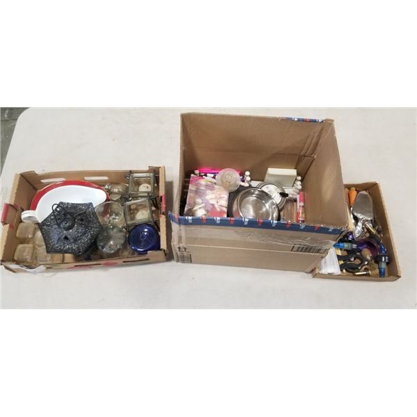 2 BOXES OF ESTATE GOODS