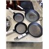 Image 2 : LOT OF FRYING PANS THERMOALLOY, ALL CLAD, KIRKLAND GREENPAN WOK AND AND ELECTRIC KETTLE