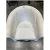 Image 4 : WHITE IKEA TUB CHAIR
