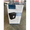 Image 3 : INSIGNIA 6 SHEET CROSS CUT PAPER SHREDDER - TESTED WORKING, RETAIL $69
