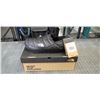 Image 1 : NEW PAIR OF NORTH FACE THERMOBALL TRACTION MULE V, TNF BLACK MENS SIZE 9