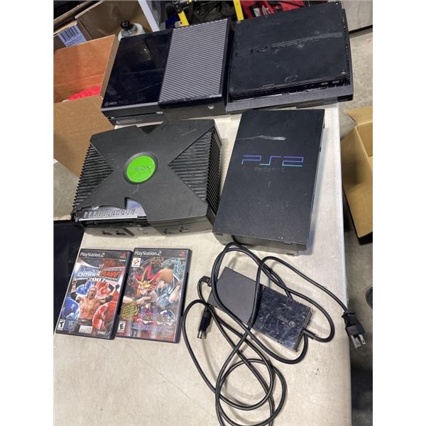 LOT OF GAMING CONSOLES AND GAMES