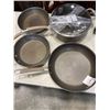 Image 3 : LOT OF CIRCULON FRYING PANS AND ELECTRIC KETTLE