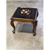 Image 4 : ANTIQUE NEEDLEPOINT CHAIR AND FOOT STOOL