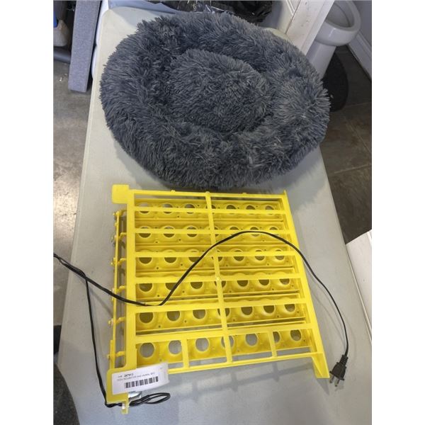 EGG INCUBATOR AND ANIMAL BED