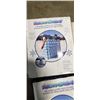 Image 4 : 2 INFLATABLE SNOW BUNKERS AND 1 SNOW TUBE