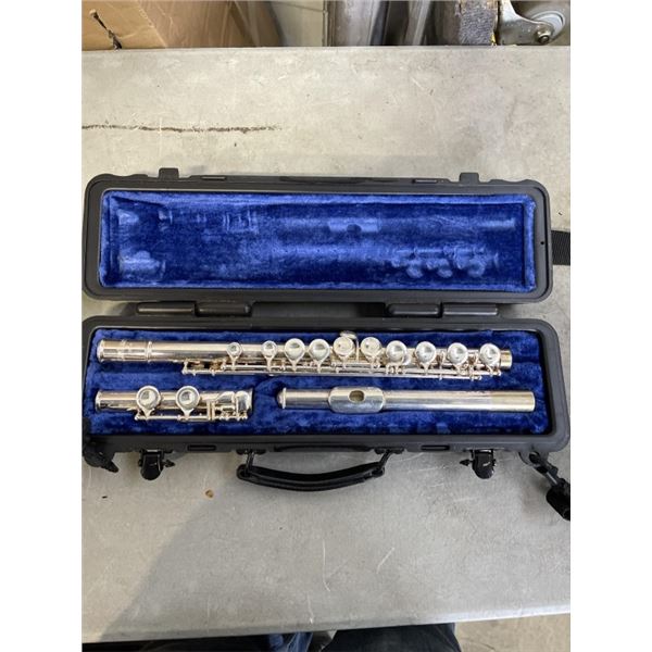 VINTAGE CASED SELMER FLUTE