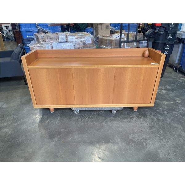 71 INCH SERVING CABINT WITH 3 SOFT CLOSE DOORS, AND GALLERY, ONE FOOT NEEDS TO BE REATTACHED, NOT BR