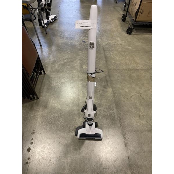 EUREKA LIGHTSPEED 2-IN-1 CORDLESS VACUUM WITH CHARGING DOCK WORKING