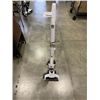Image 1 : EUREKA LIGHTSPEED 2-IN-1 CORDLESS VACUUM WITH CHARGING DOCK WORKING