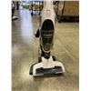 Image 3 : EUREKA LIGHTSPEED 2-IN-1 CORDLESS VACUUM WITH CHARGING DOCK WORKING