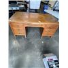 Image 1 : OAK DESK W/ LOCKING DRAWER AND KEY 3FT x 5.5FT