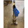 Image 1 : DYSON BALL ANIMAL 2 UPRIGHT VACUUM WORKING