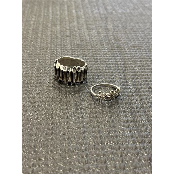2 925 STERLING SILVER RINGS
