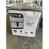 Image 3 : BELLAPRO 5.7L TOUCHSCREEN AIR FRYER - TESTED WORKING, RETAIL $219
