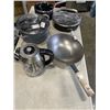 Image 1 : LOT OF NINJA FRYING PANS WITH WOK AND ELECTRIC KETTLE