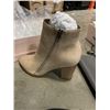 Image 7 : MICHEL KORS TOTE BAG AND 2 NEW SIZE 10 LADIES SHOES