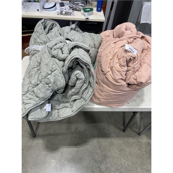 2 BRITANNICA  HOME  FASHIONS KING SIZE COMFORTER SET