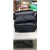 Image 1 : THERGUN HEATPOD SAUNA BLANKET, MISSING CONTROLLER, AND 2 PILLOWS