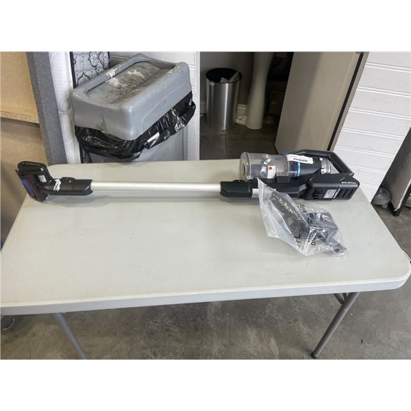 EUREKA 29 VOLT CORDLESS VACUUM WORKING