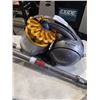 Image 2 : DYSON DC37 VACUUM WITH WAND, USED, WORKING