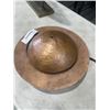 Image 5 : HAMMERED COPPER TABLE TOP FOUNTAIN AND BRASS DECOR