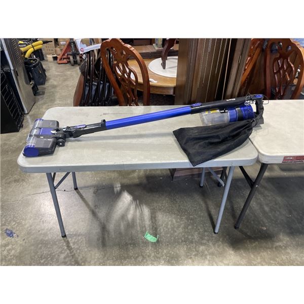 SHARK ROCKET PET PRO CORDLESS VACUUM WORKING WITH CHARGER