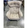 Image 1 : MCM SWIVEL TUFTED TUB CHAIR