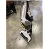 Image 2 : EUREKA LIGHTSPEED 2-IN-1 CORDLESS VACUUM WITH CHARGING DOCK WORKING