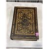 Image 2 : ANTIQUE CARVED OCTAGONAL SIDE TABLE AND HARD BOOK BOX