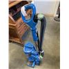 Image 6 : SHARK VACUUM CLEANER