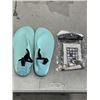Image 2 : LOT OF WATERSHOES AND PHONE WETBAGS