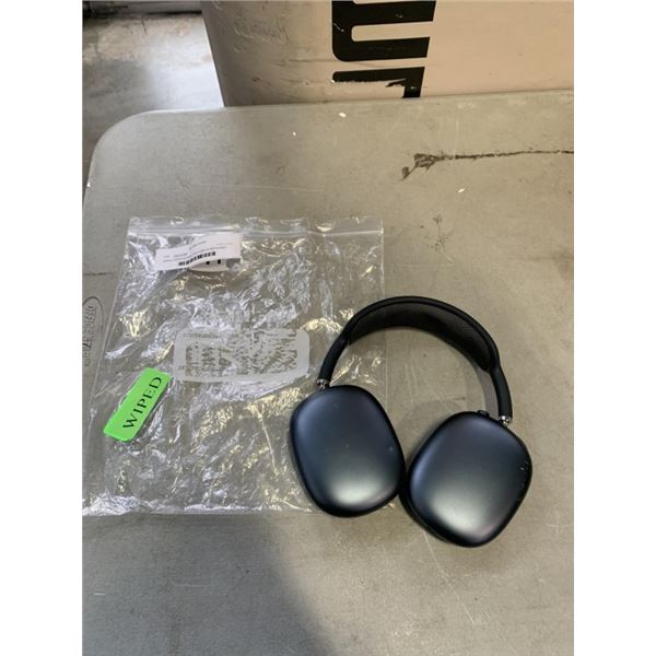 APPLE AIRPODS MAX OVER EAR HEADPHONES - TESTED WORKING, RETAIL $779