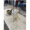 Image 2 : LARGE MORTAR AND PEDESTAL AND VINTAGE ROSE COLOR  ETCHED VASE