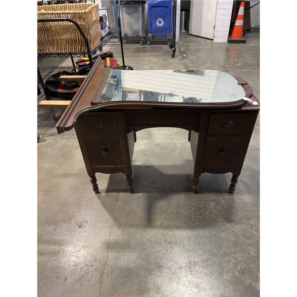 ANTIQUE VANITY DRESSER