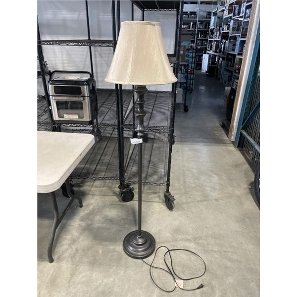 MODERN FLOOR LAMP