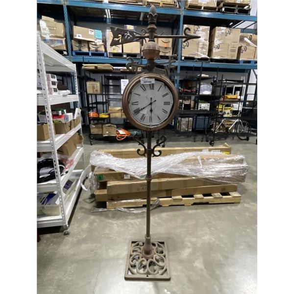 OUTDOOR GARDEN CLOCK