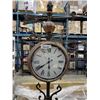 Image 2 : OUTDOOR GARDEN CLOCK
