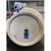 Image 7 : ANTIQUE HANDLED VASE AND PORCELAIN GIRL WITH BOQUET FIGURE